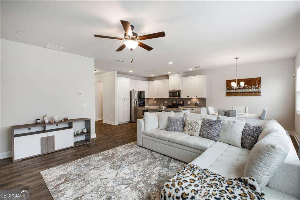 319 Hayden Circle Woodstock - 13