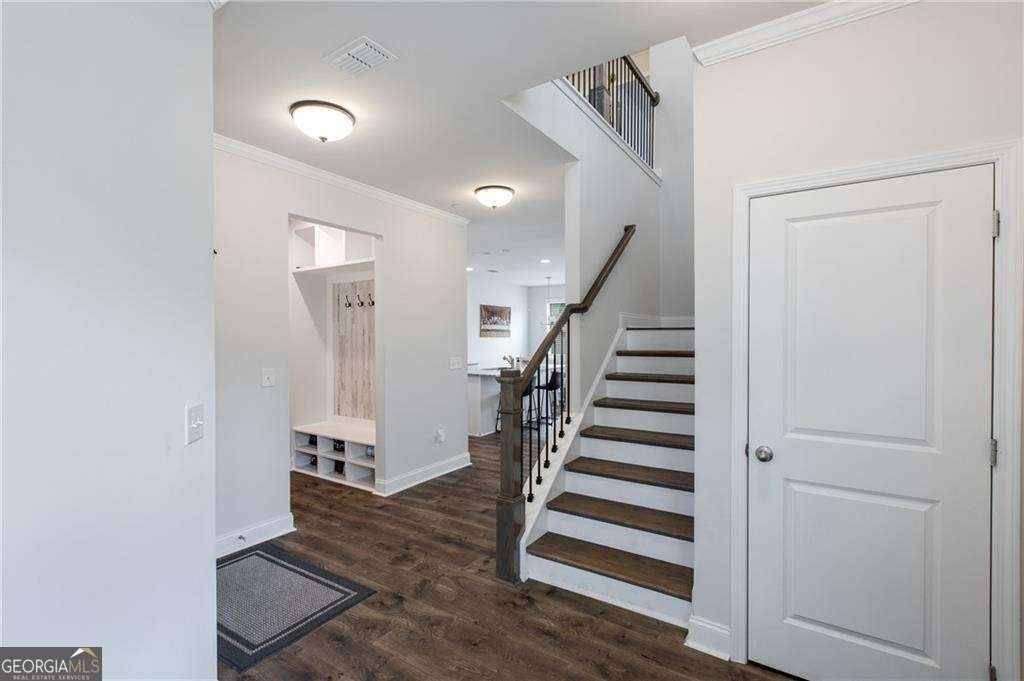 319 Hayden Circle Woodstock - 3