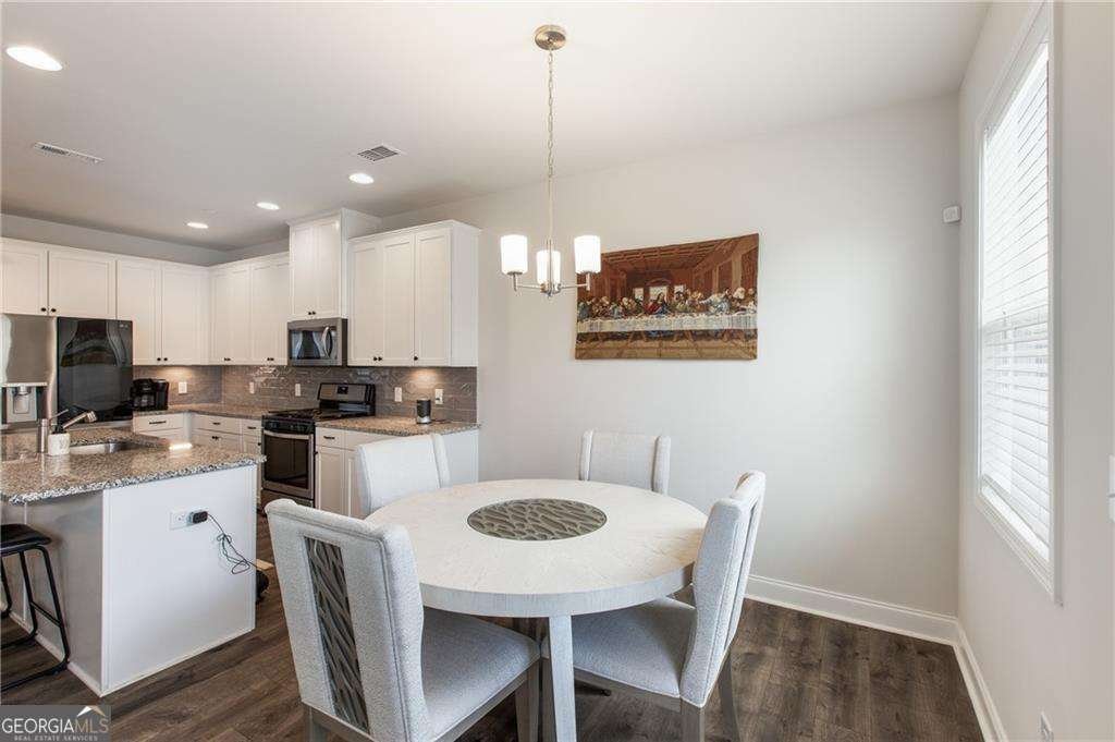 319 Hayden Circle Woodstock - 9