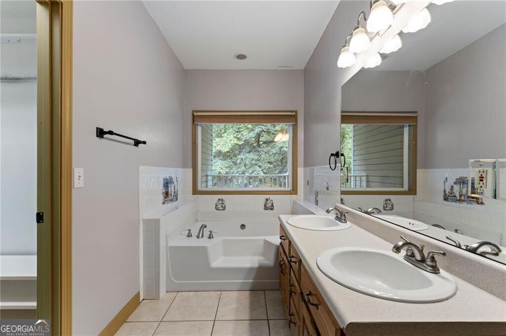 1294 Abrams Road Silver Creek - 12