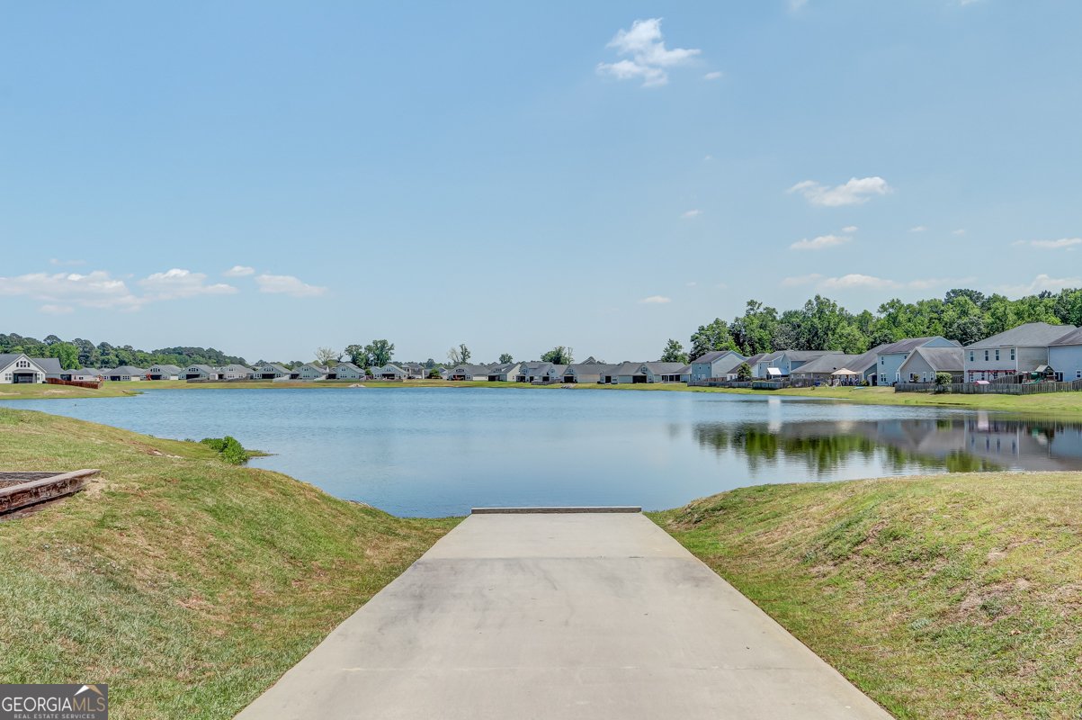 7 Springwater Drive Port Wentworth - 12