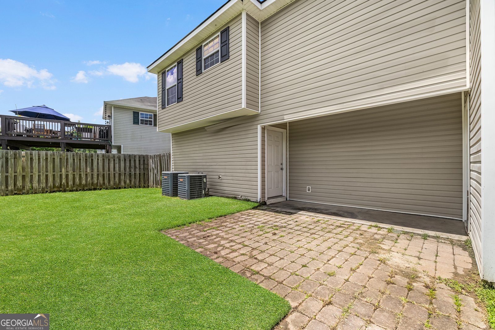 7 Springwater Drive Port Wentworth - 2