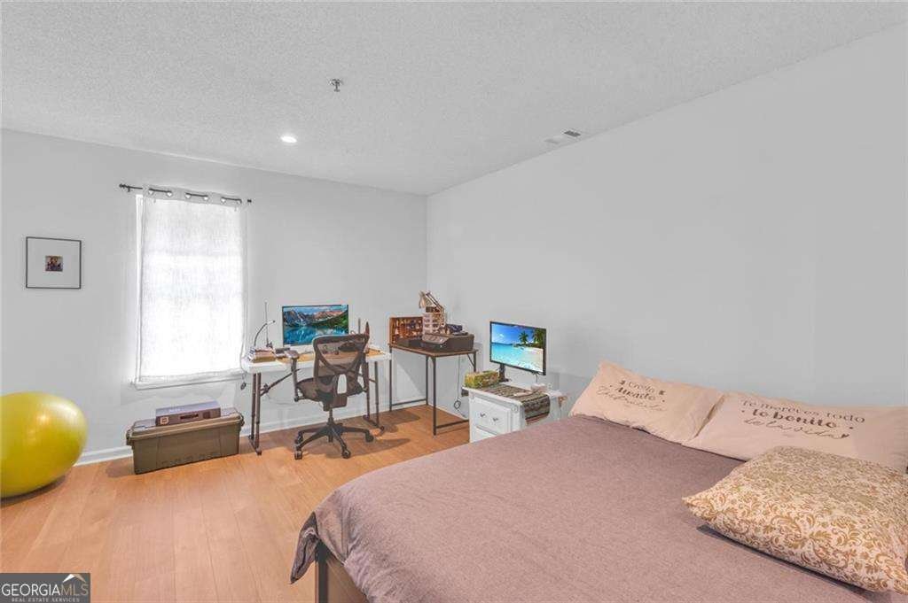 301 Cobblestone Trail Avondale Estates - 15