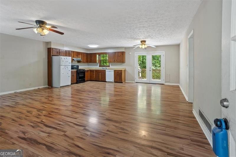 303 Nottingham Drive Woodstock - 6