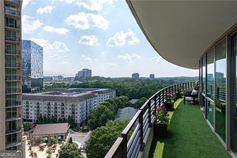 700 Park Regency Place Atlanta - 40