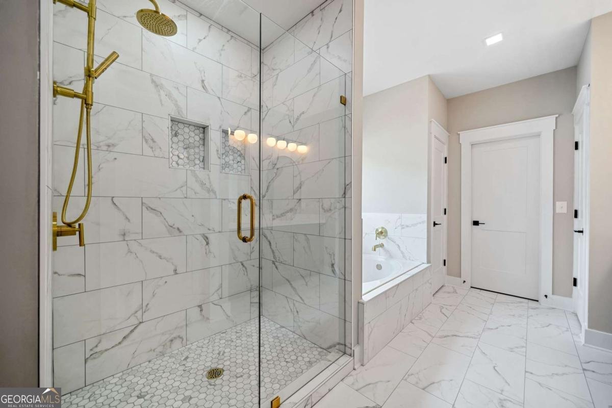419 CRESTMONT Lane Canton - 24