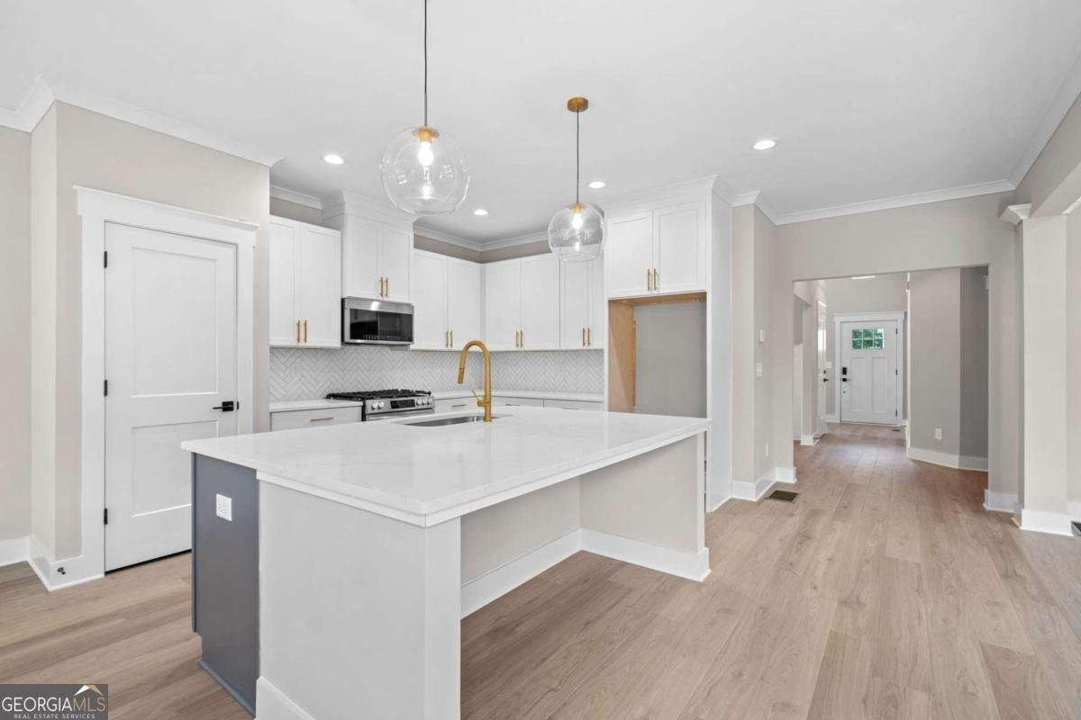 419 CRESTMONT Lane Canton - 38