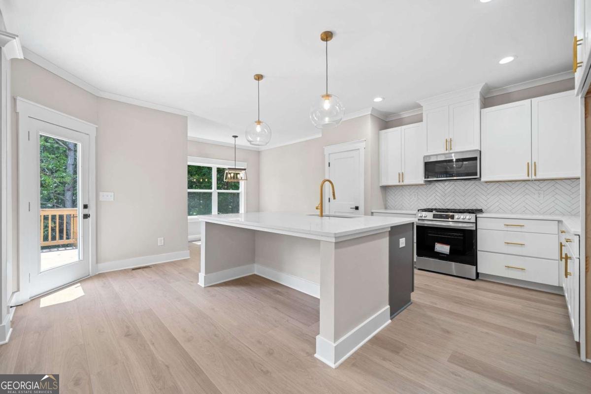 419 CRESTMONT Lane Canton - 39