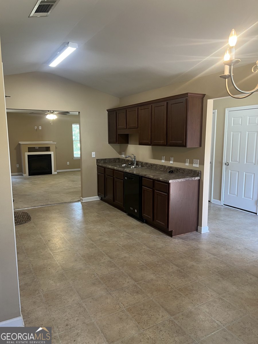 152 Back Cedar Lane Warner Robins - 11