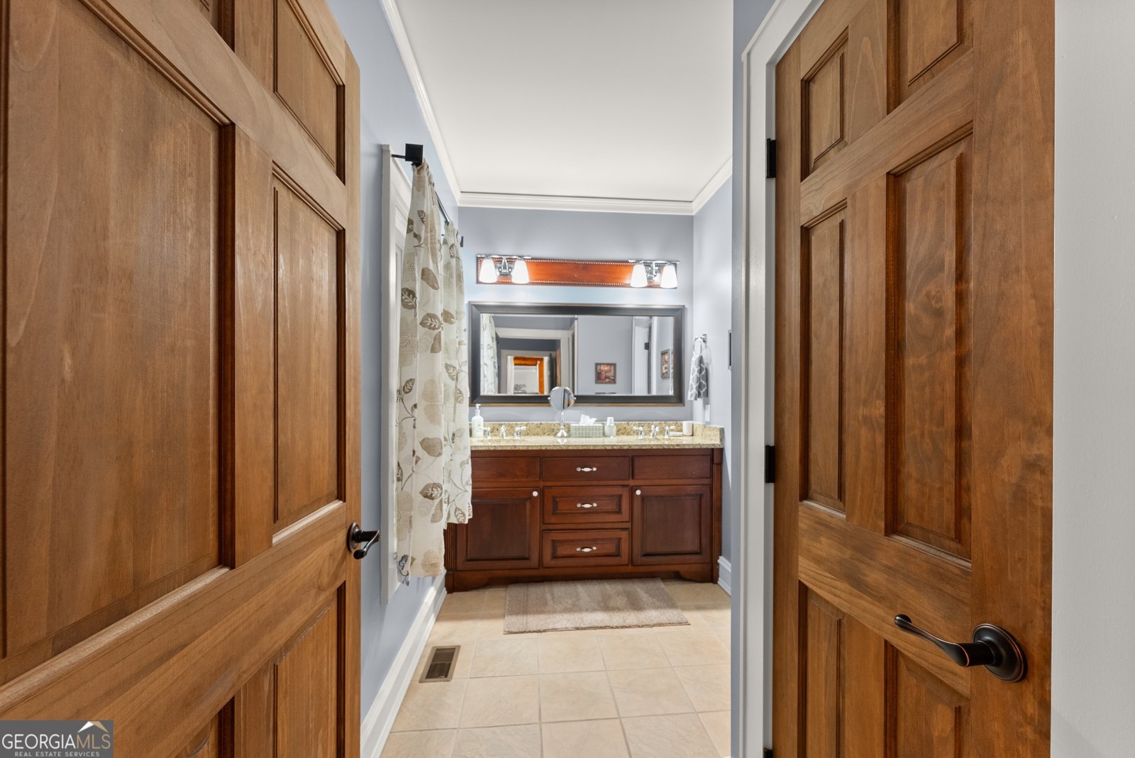 712 Meadow Run Court Clarkesville - 40