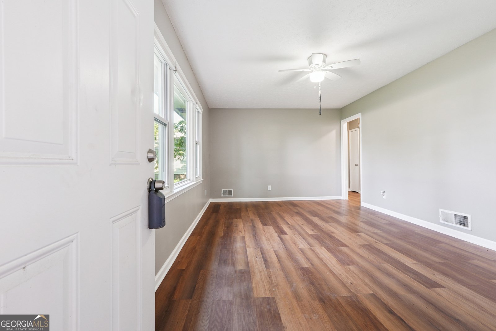1277 4th Avenue Auburn - 3