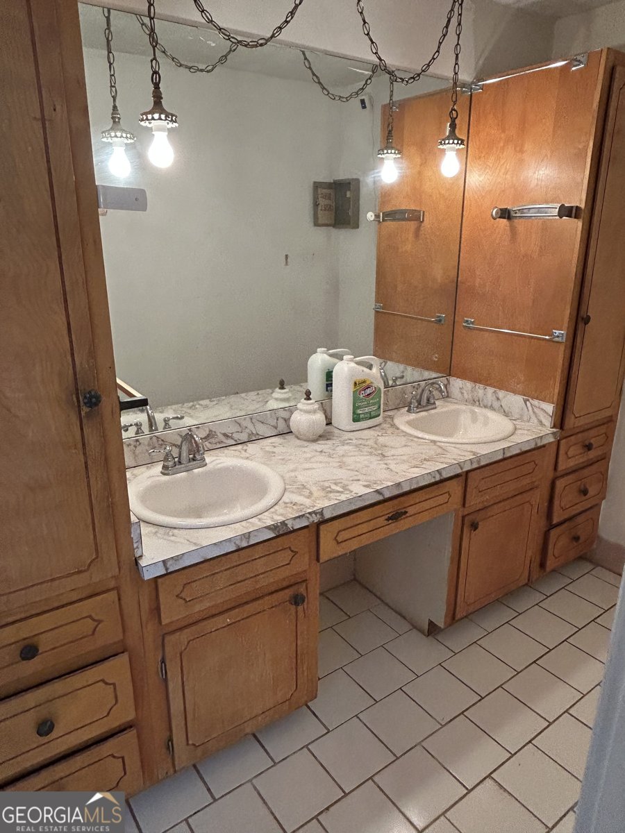 220 Swanson Drive Athens - 40