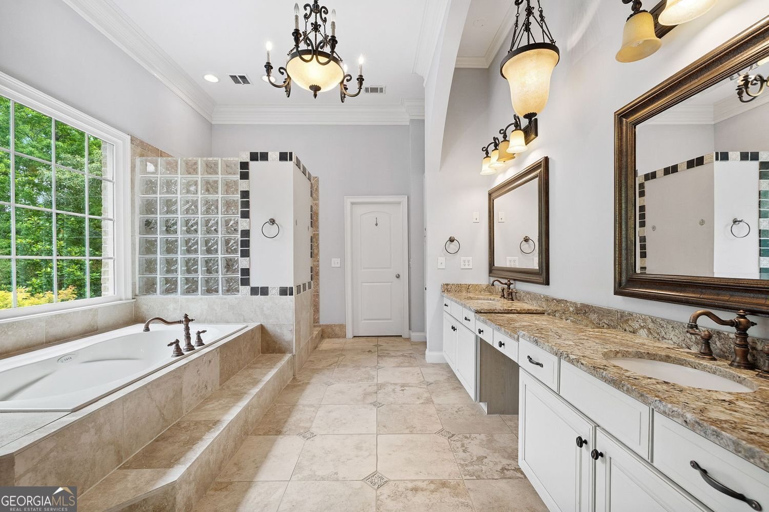 11140 W Road Roswell - 34