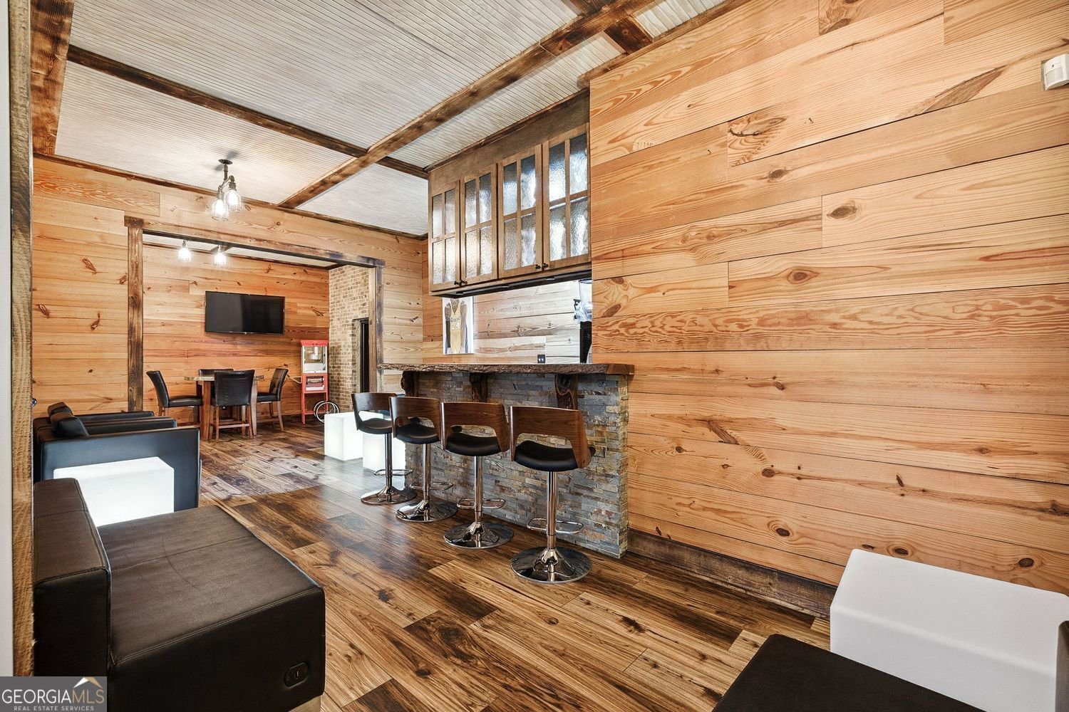 11140 W Road Roswell - 48