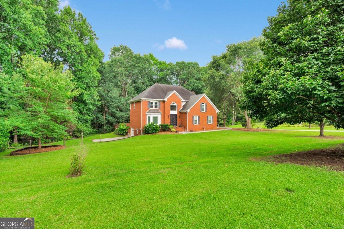2071 Habersham Circle Covington - 1
