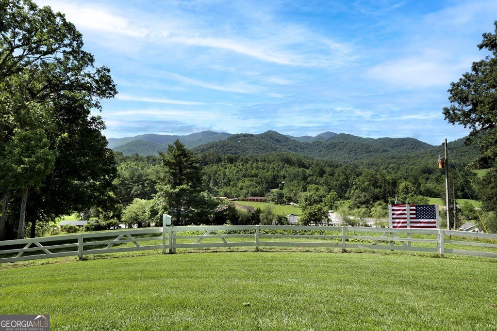 16 Lois Lane Hayesville - 42
