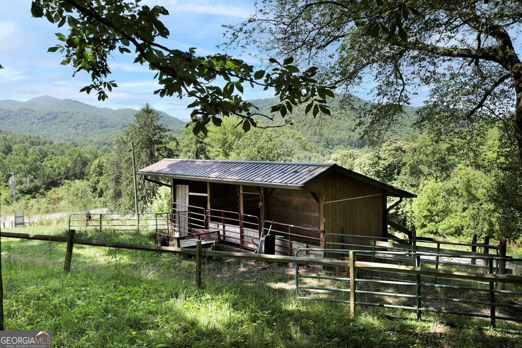 16 Lois Lane Hayesville - 46
