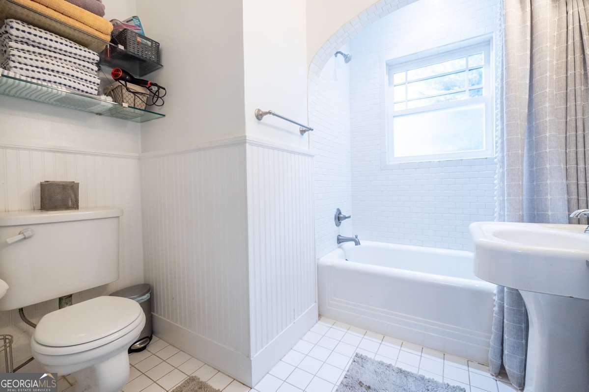401 Emory Drive Atlanta - 17