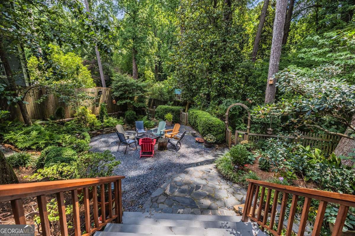 401 Emory Drive Atlanta - 23