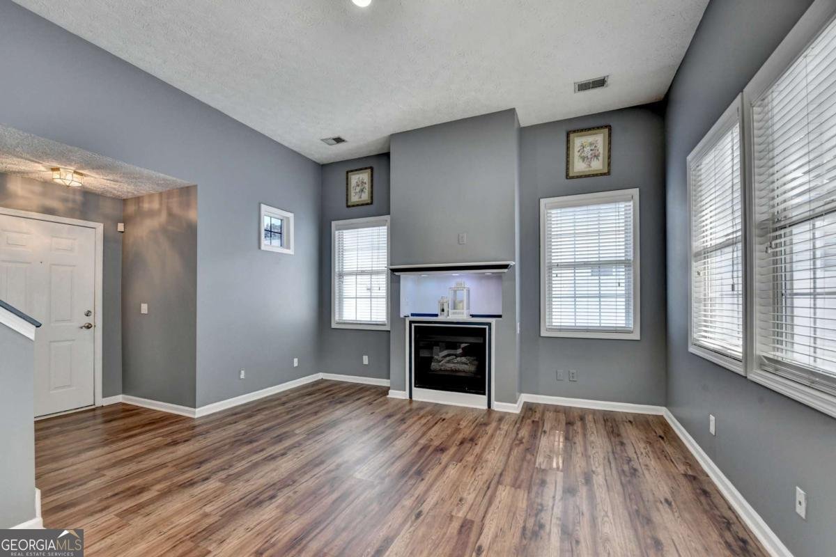 609 Bedford Court Woodstock - 15