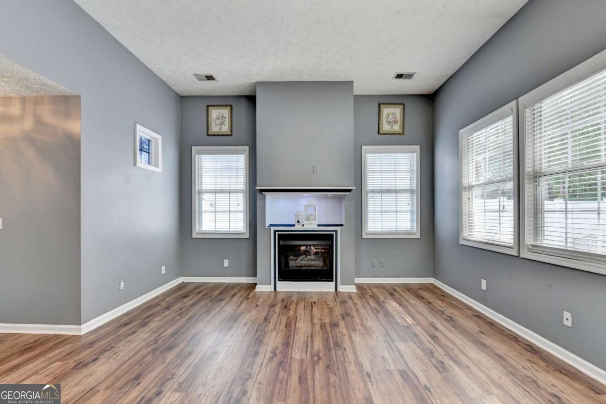 609 Bedford Court Woodstock - 16