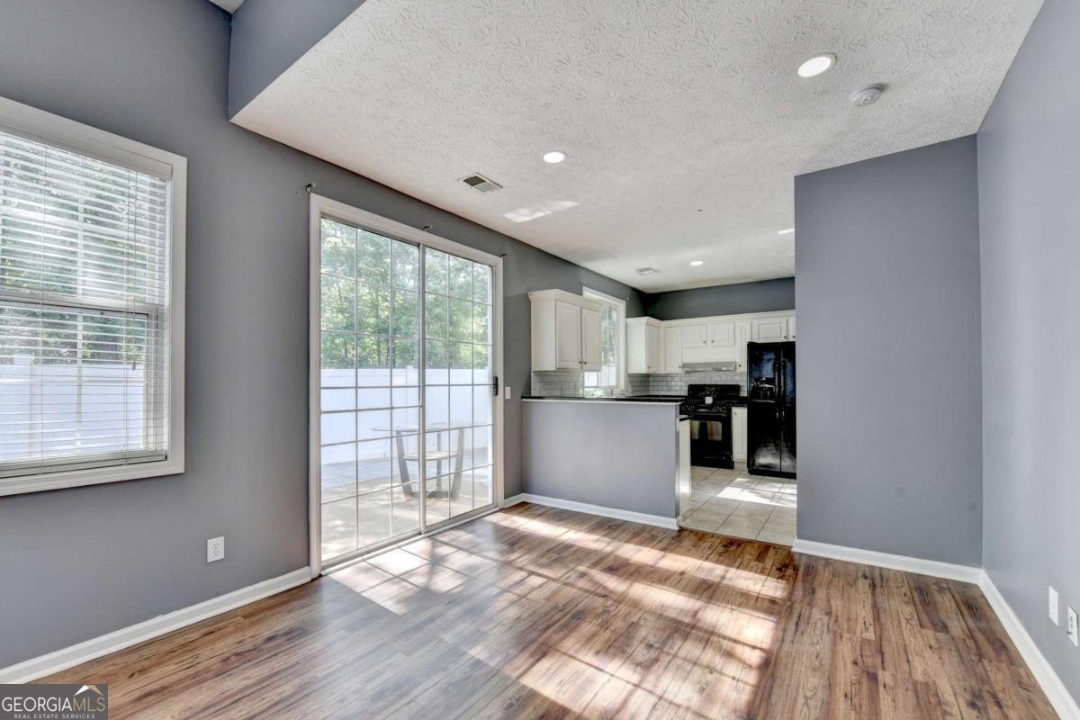 609 Bedford Court Woodstock - 18
