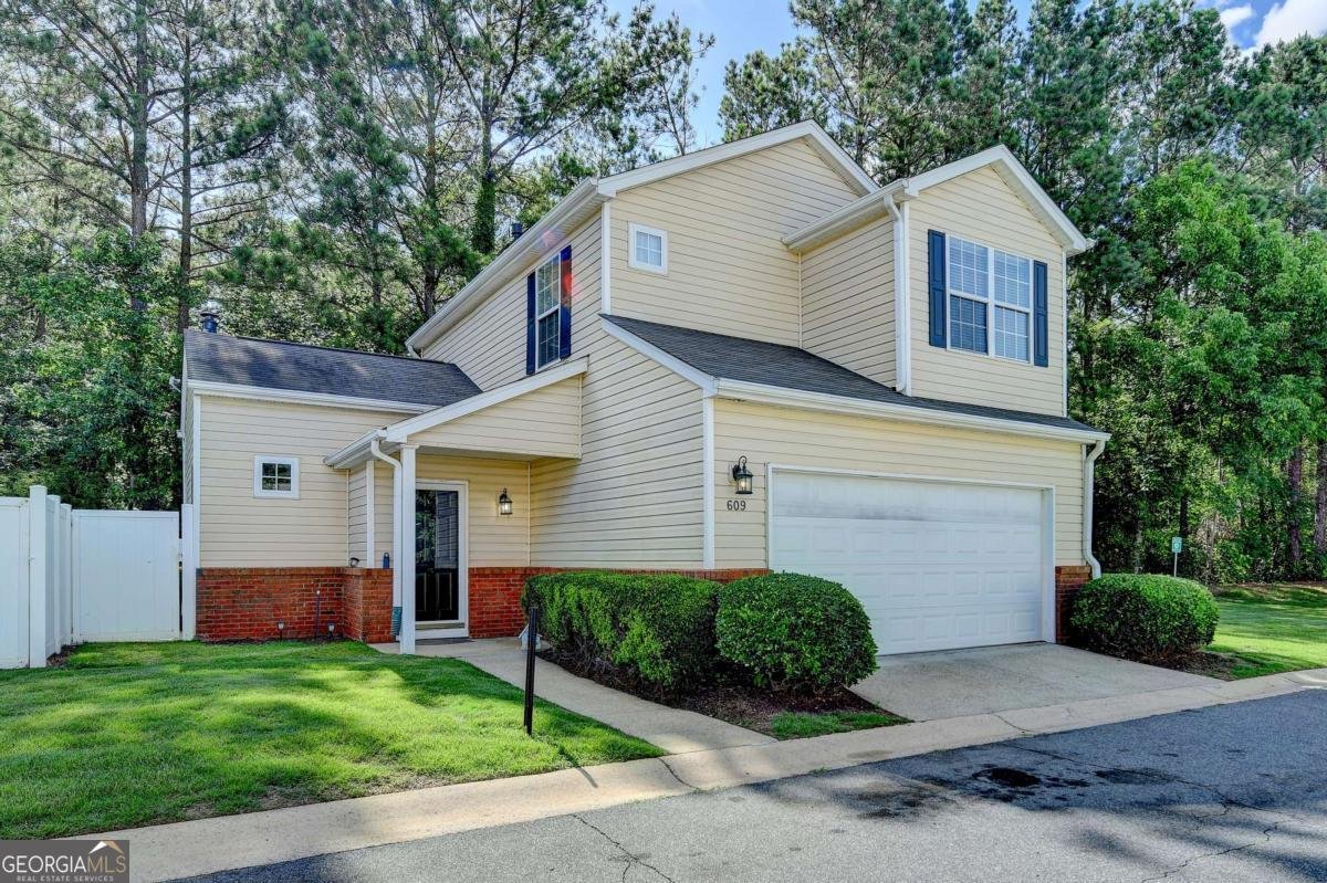 609 Bedford Court Woodstock - 4