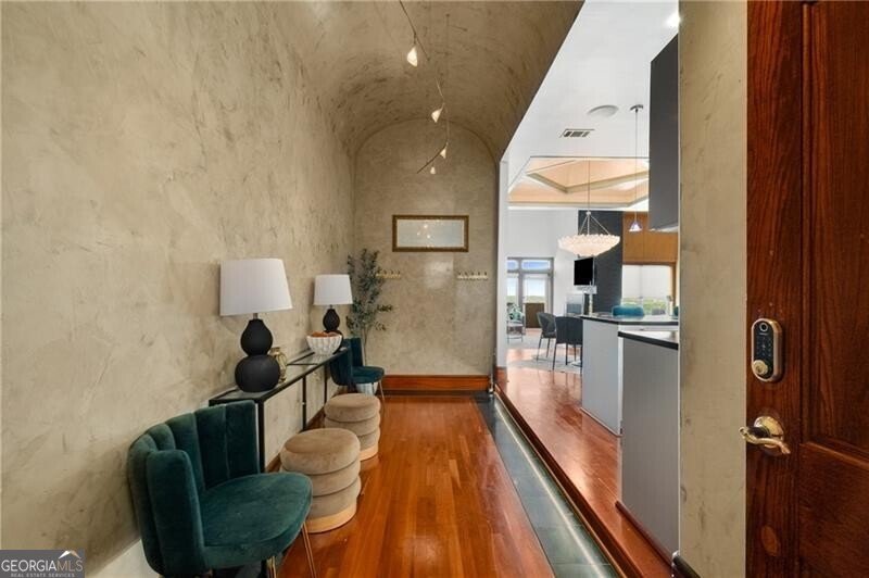 3334 Peachtree Road Atlanta - 10