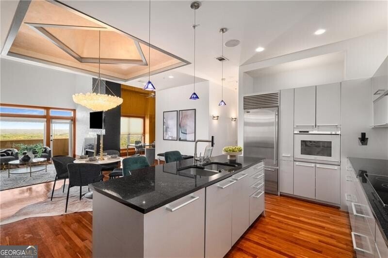 3334 Peachtree Road Atlanta - 12