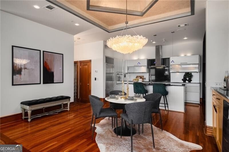3334 Peachtree Road Atlanta - 19