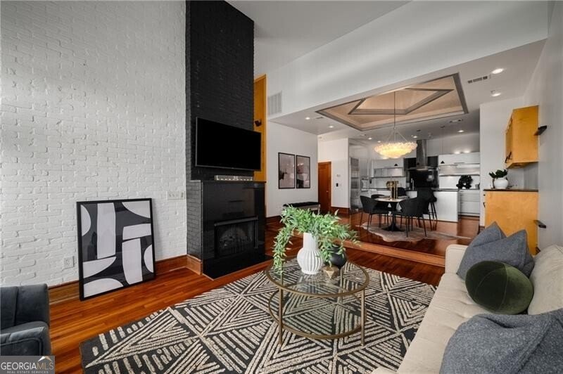 3334 Peachtree Road Atlanta - 24