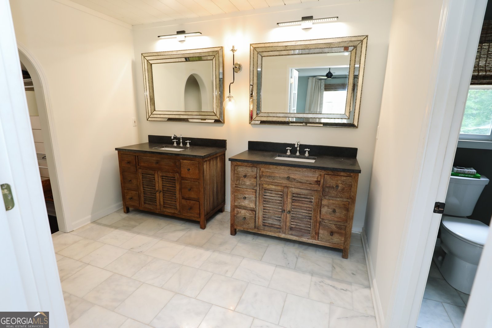 8 Crepe Myrtle Newnan - 40