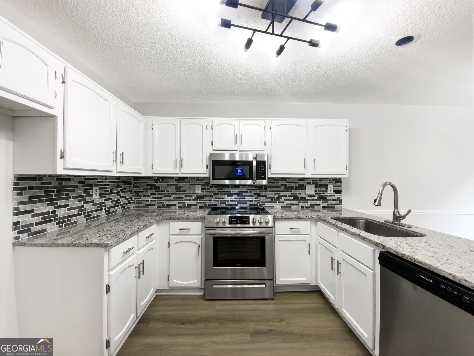 7972 Woodlake Drive Riverdale - 16