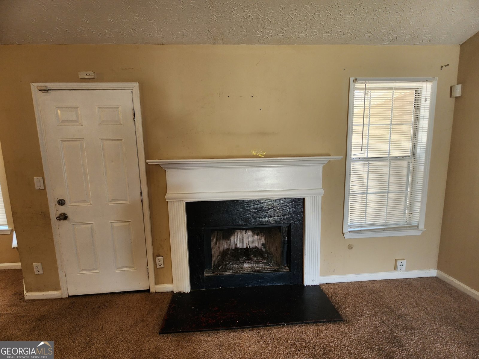 535 Village Circle Stockbridge - 1