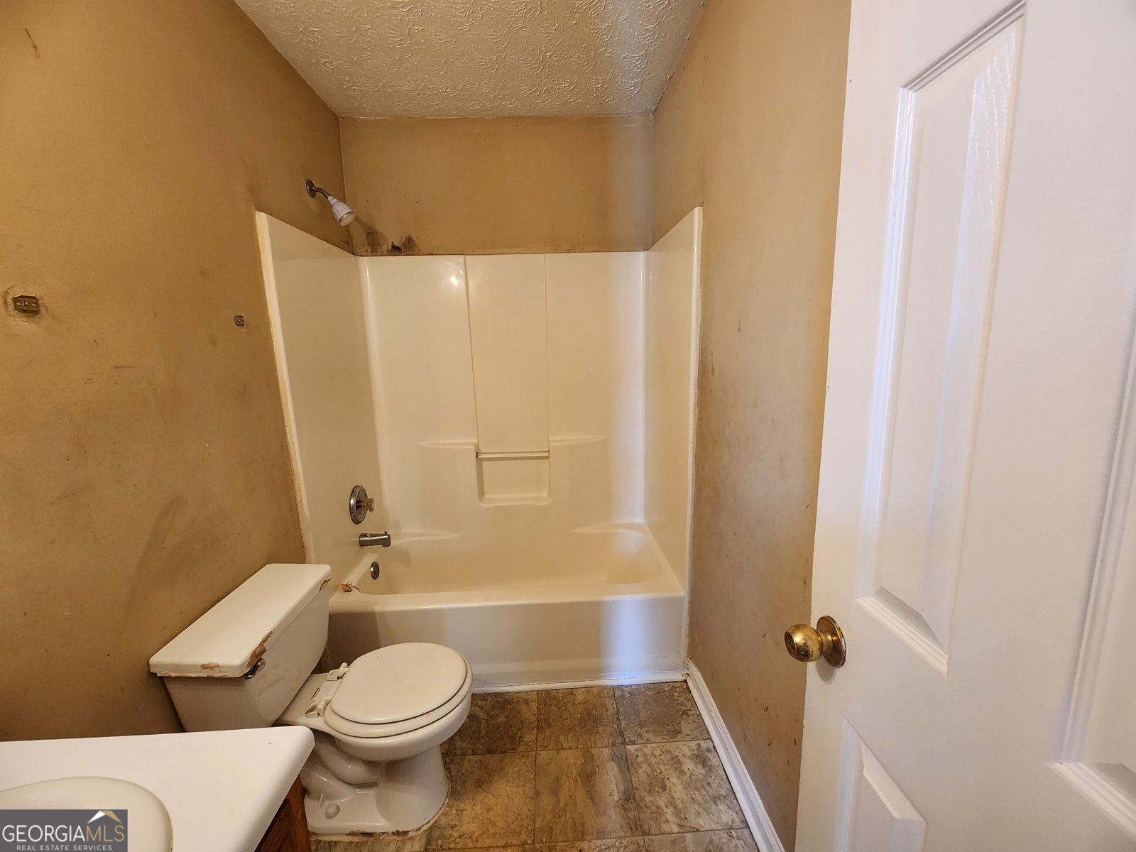 535 Village Circle Stockbridge - 18