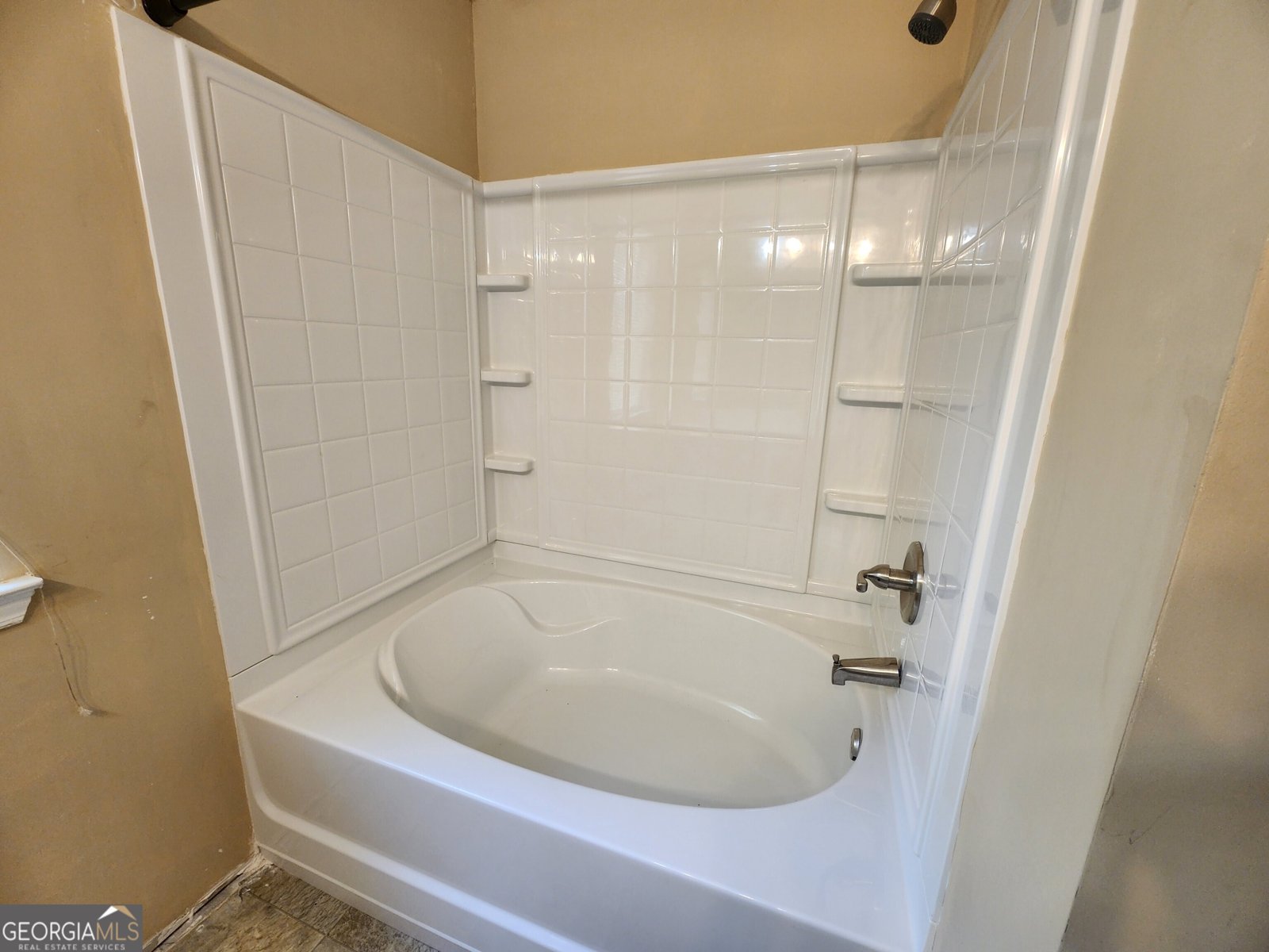 535 Village Circle Stockbridge - 9