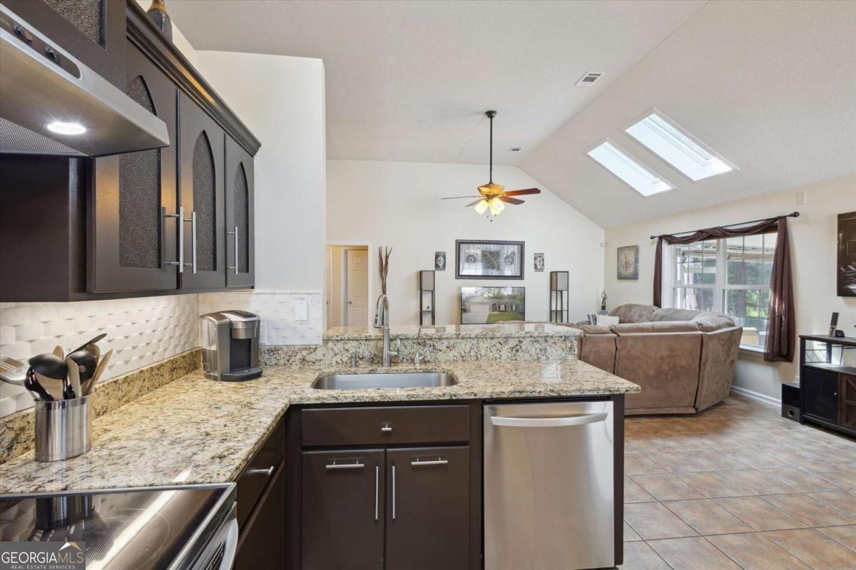 226 Silver Brook Circle Pooler - 19