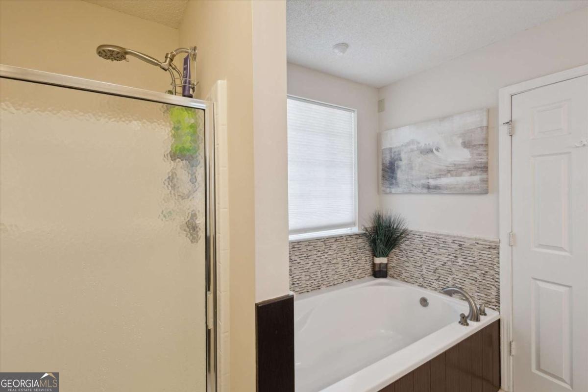 226 Silver Brook Circle Pooler - 25