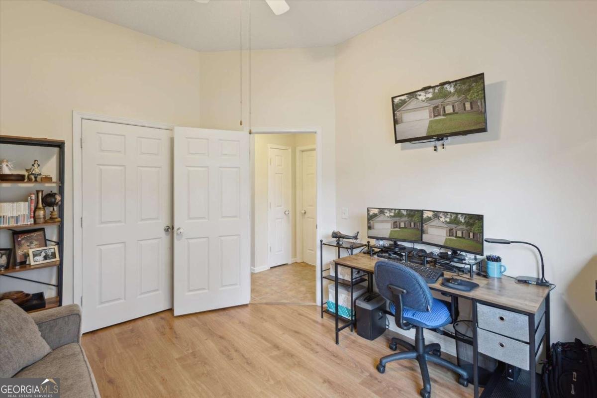 226 Silver Brook Circle Pooler - 27