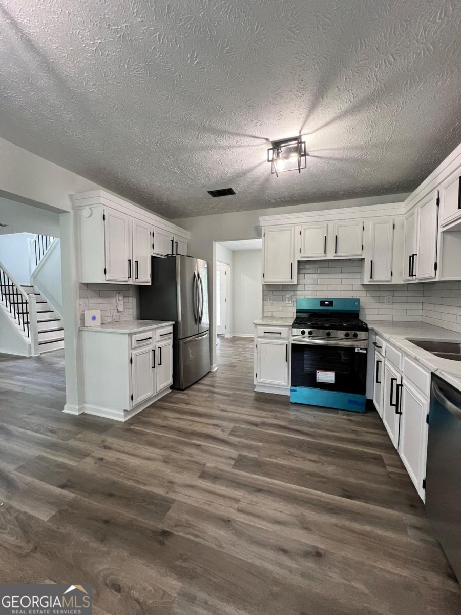 2720 Thornbury Way Atlanta - 2