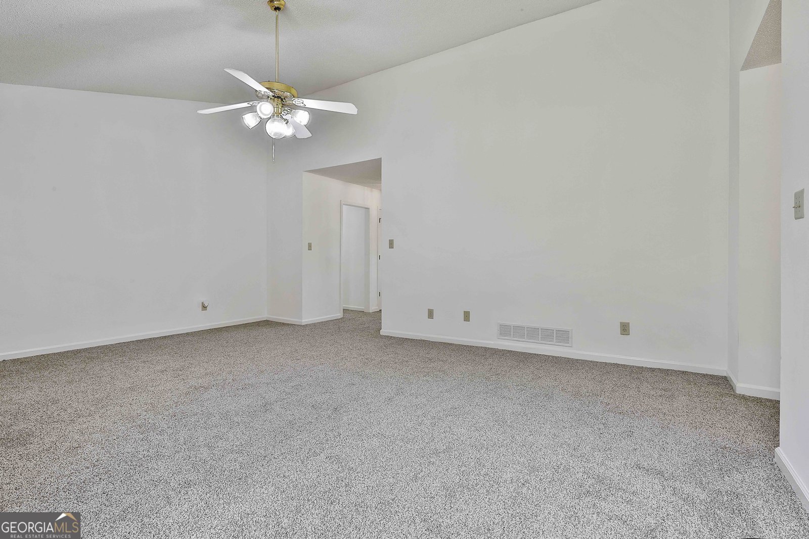 100 Walnut Court Stockbridge - 16