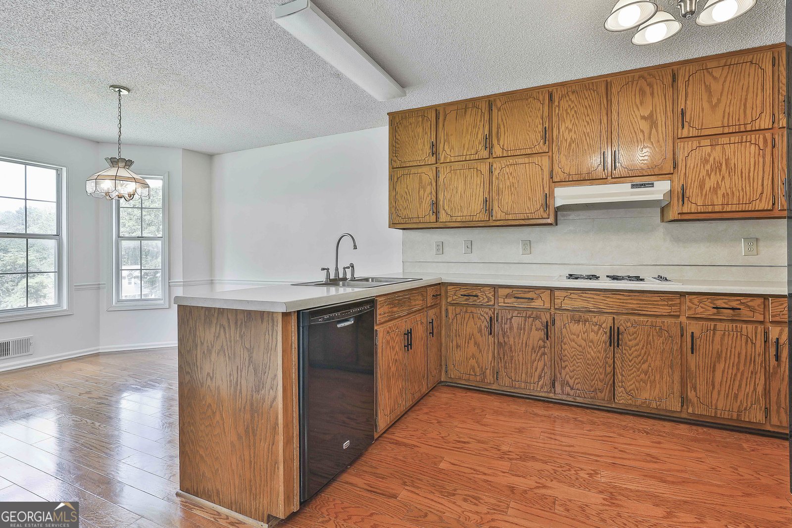 100 Walnut Court Stockbridge - 8