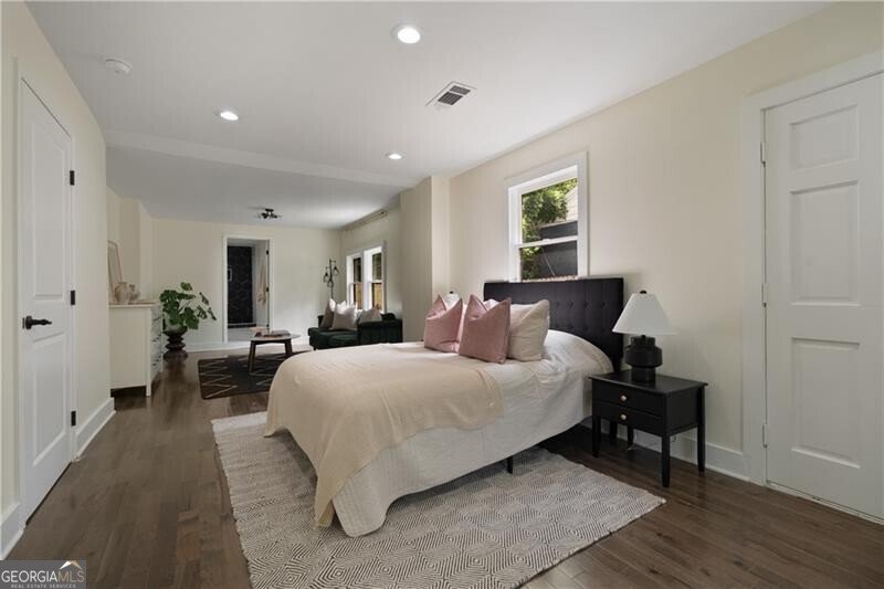 1218 Crestwood Drive Atlanta - 24