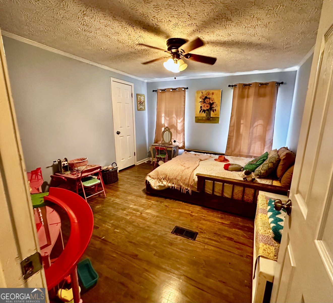 245 Clearwater Rd Sharpsburg - 33