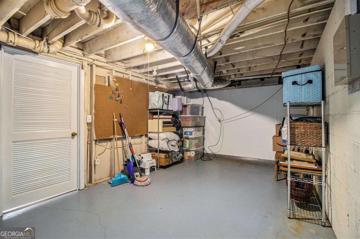 6300 Blackwater Trail Atlanta - 34