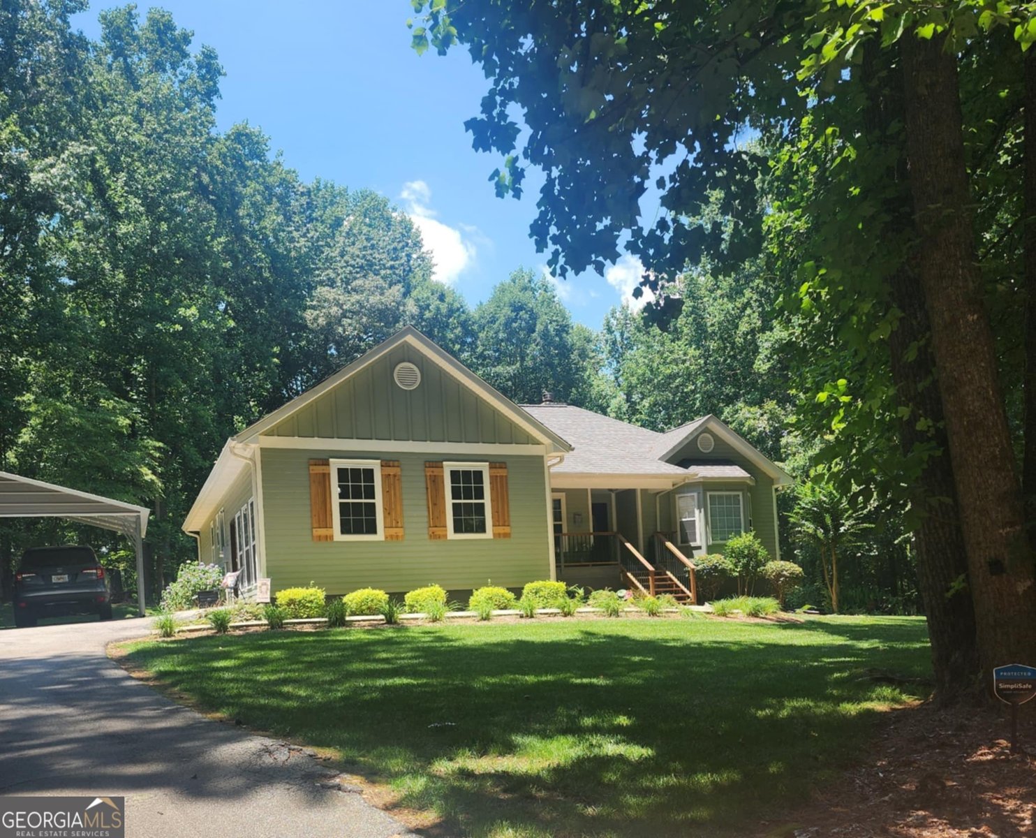 220 Valley View Drive Maysville - 1