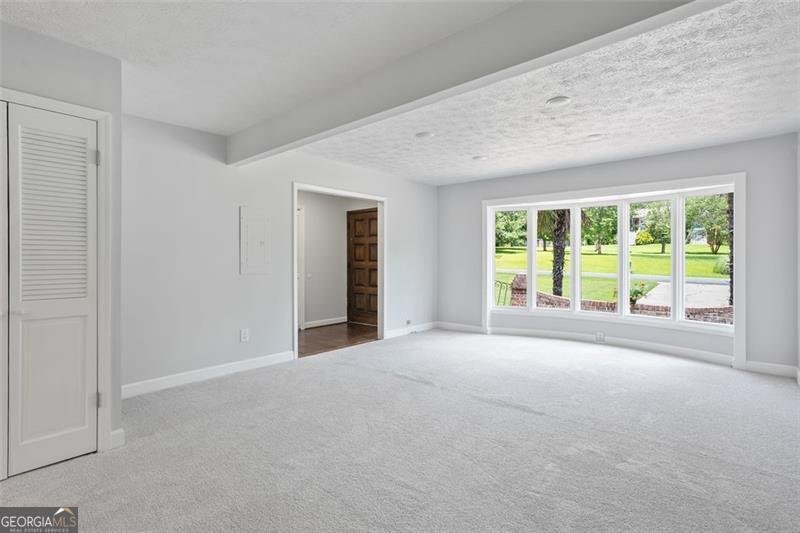 12 WINDSOR Way Newnan - 1