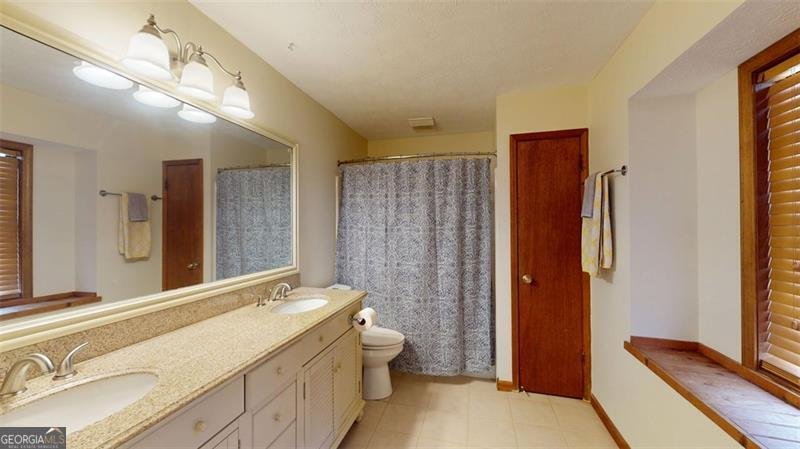 4915 MILLERS Trace Peachtree Corners - 55