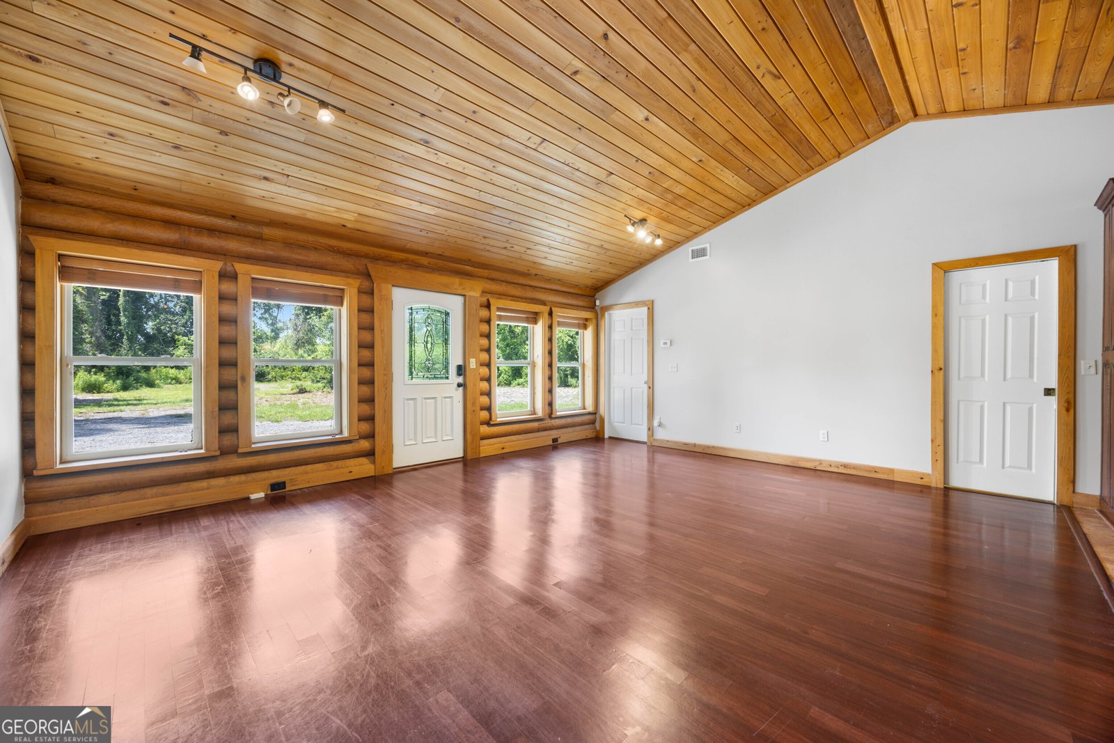 321 East Street Lake Park - 11