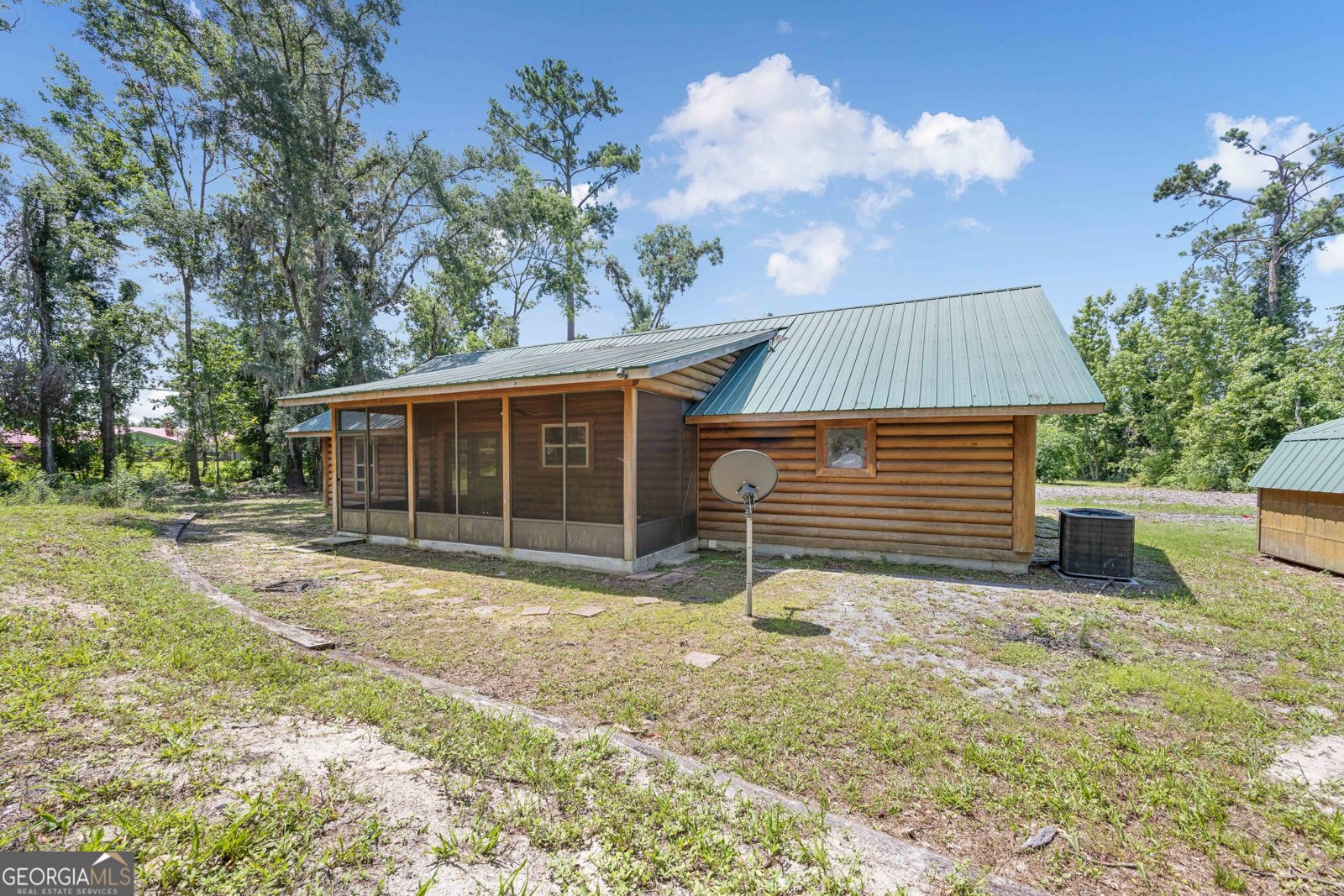 321 East Street Lake Park - 32